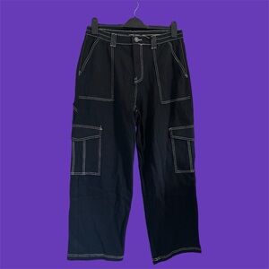 Almost Famous Cargo Pants Size: XL